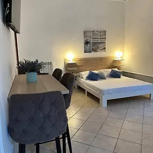  Apartment Mediterraneo